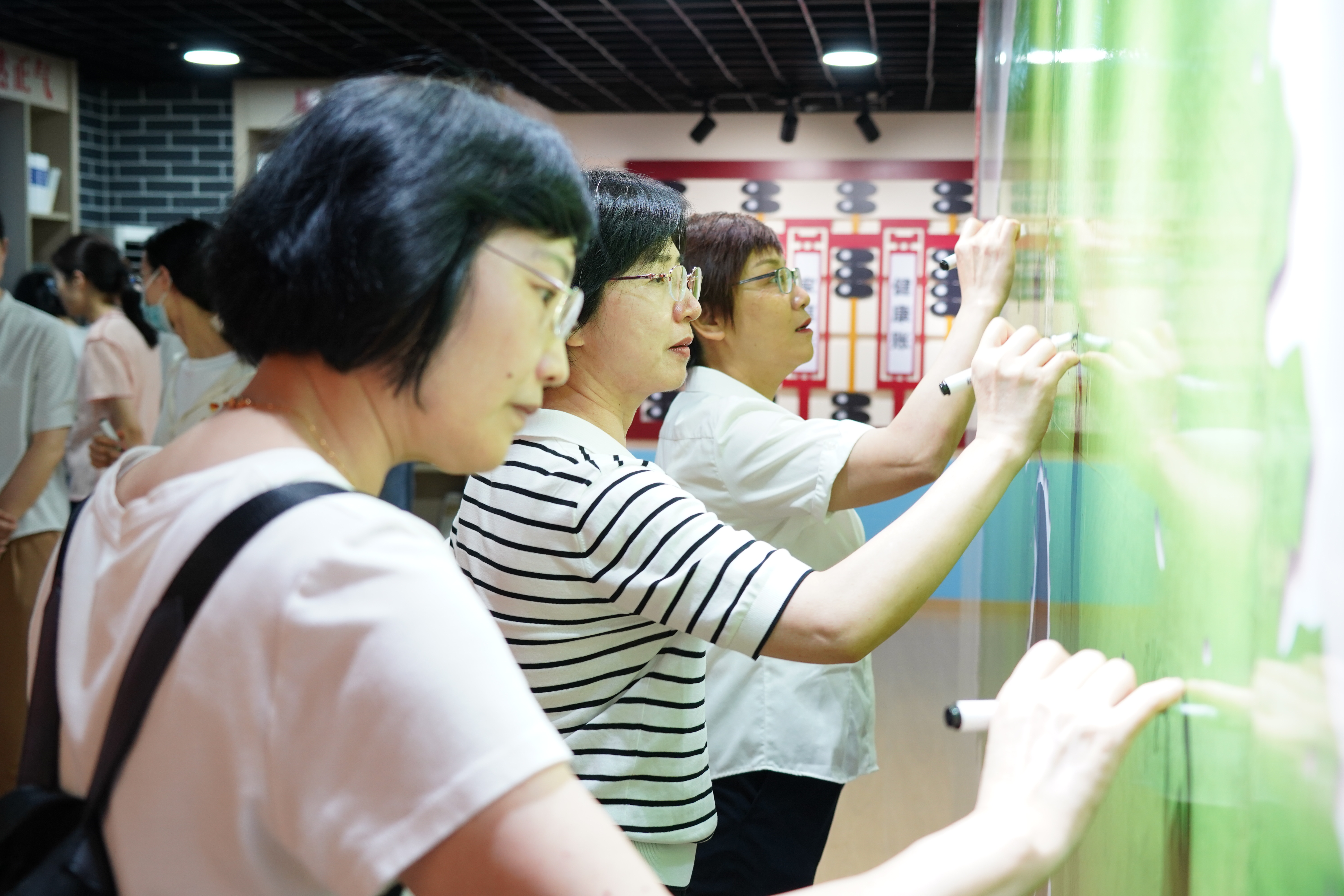 筑牢思想防线 永葆清廉本色 ——我院多支部赴福建省监狱警示教育中心开展沉浸式警示教育活动