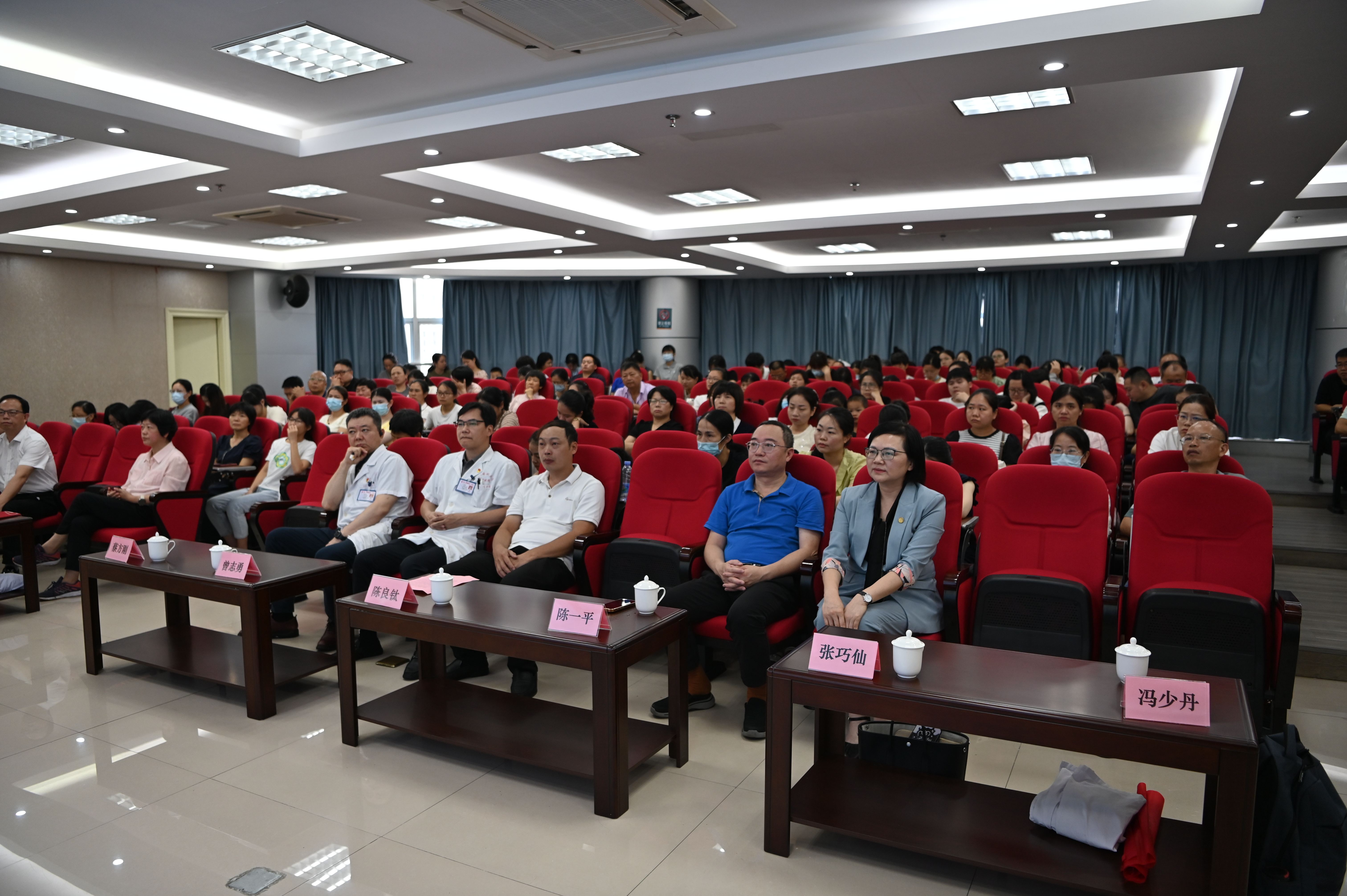 党旗飘扬护健康  为民服务迎国庆 ——福建医科大学附属第一医院血液科一科党支部牵头联合多支部赴永春县总医院开展主题党日活动