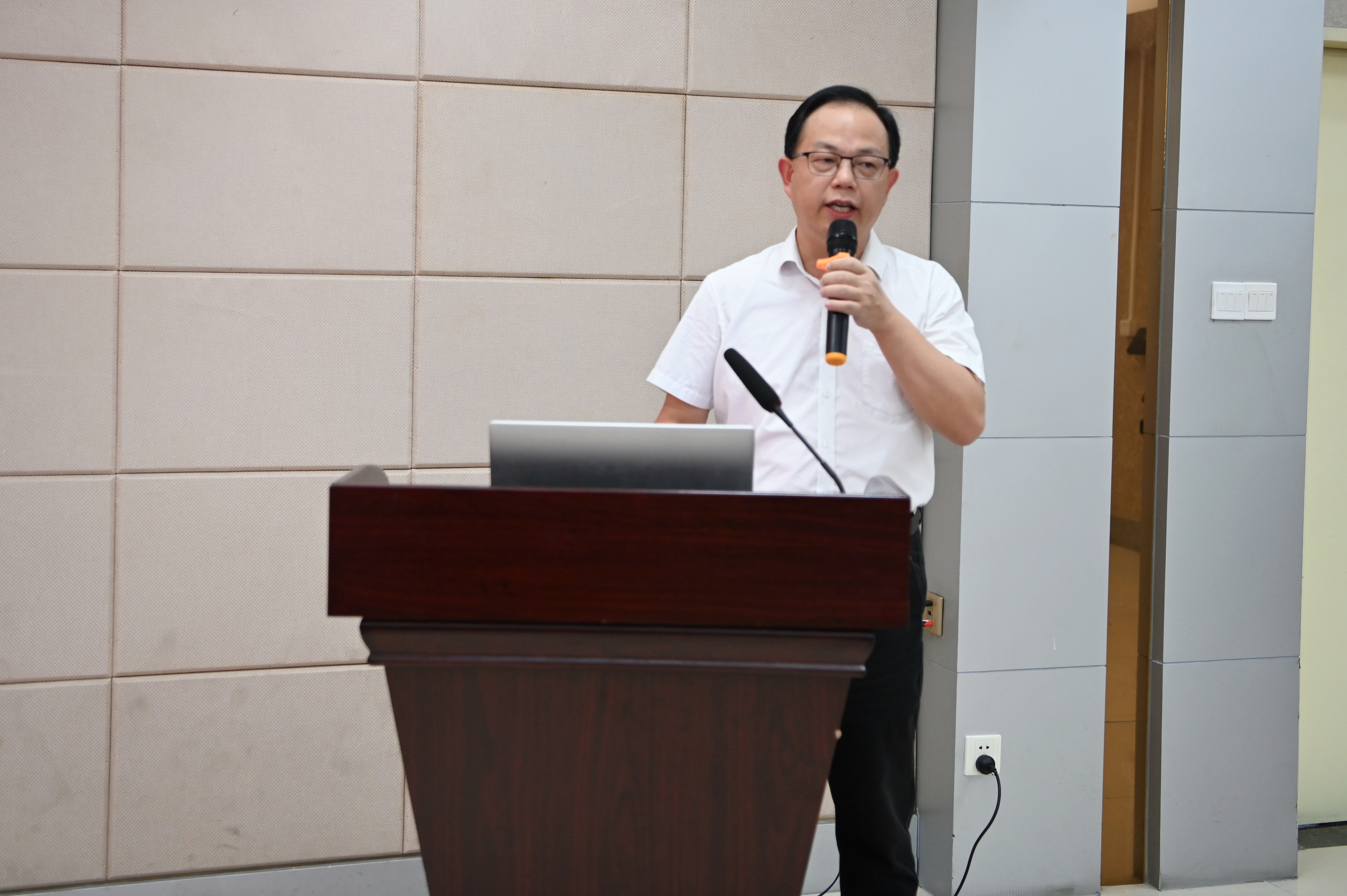 党旗飘扬护健康  为民服务迎国庆 ——福建医科大学附属第一医院血液科一科党支部牵头联合多支部赴永春县总医院开展主题党日活动