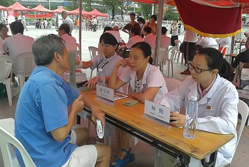 我院圆满完成2014年“服务百姓健康行动”全国大型义诊周活动