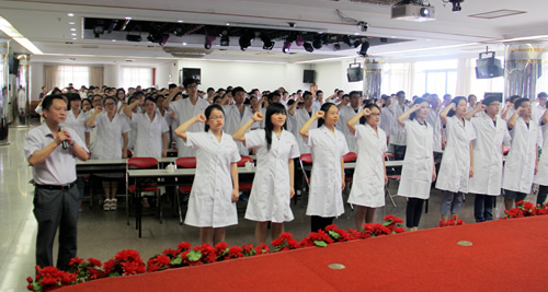 第一临床医学院举办2011级临床医学生毕业实习动员暨岗前培训