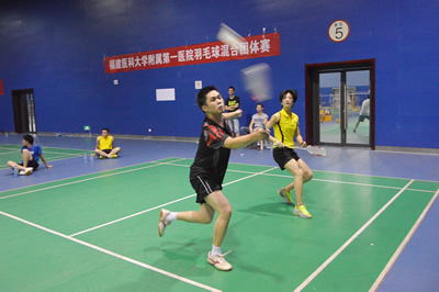 快乐羽球  健康你我——我院举办2015年职工羽毛球混合团体赛