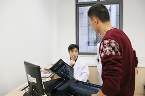 我院协办的2016年全国CHJS人工关节感染基础与临床学习班暨关节假体周围感染专题讨论会在福建龙岩顺利举行