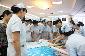 我院护理部顺利举办“导管安全固定工作坊”