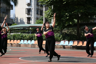 我院举办第四届老年节健身运动会