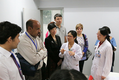 发展中国家颅脑疾病防控管理研修班学员到我院参观访问