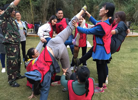 缘聚附一  扬帆起航--我院青年文明号成员鼓岭户外拓展素质