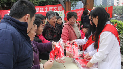 节前送温暖 药箱护健康--院团委开展敬老助残迎新春志愿服务活动 节前送温暖 药箱护健康--院团委开展敬老助残迎新春志愿服务活动