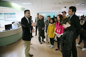 在榕外国友人参访我院了解就医流程