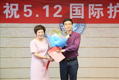 聚焦护理质量安全　倡导护患人文关怀借高水平医院建设　做可持续护理发展--记福建医科大学附属第一医院2017年5.12国际护士节庆祝大会