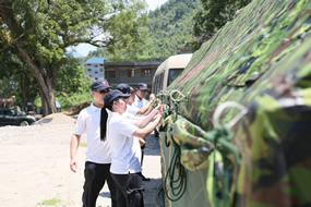 三伏酷暑战高温  应急救援练“强兵”--我院省级紧急医学救援三队开展自然灾害应急救援演练