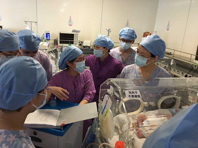 名医指引  新生儿科开启新篇章--北京大学第一医院冯琪教授、复旦大学附属儿科医院王来栓教授莅临我院指导新生儿科临床及科研工作