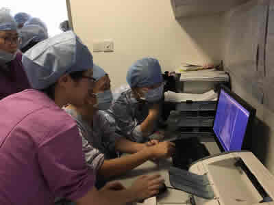 名医指引  新生儿科开启新篇章--北京大学第一医院冯琪教授、复旦大学附属儿科医院王来栓教授莅临我院指导新生儿科临床及科研工作