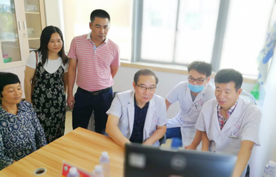 我院名医顾问团赴东山县义诊讲学