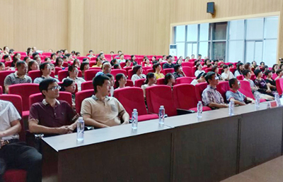 我院名医顾问团赴东山县义诊讲学