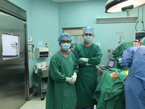 福建医大附一医院整形外科王美水主任医师在韩国大邱加图立大学医学中心(DCUMC)成功开展该院首例小耳症Nagata法耳再造手术