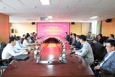 福建省卫计委黄如欣书记、柳红主任莅临我院调研综合医改暨医疗创双高工作