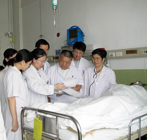 我省著名神经内科学专家慕容慎行教授荣膺“中国杰出神经内科医师终身成就奖”