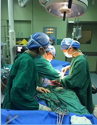 产房8分钟：一场生死时速的较量