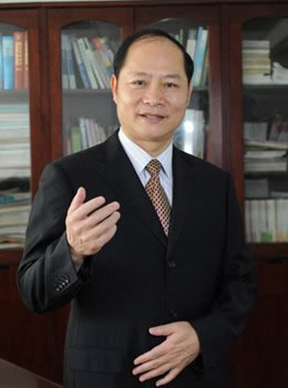 我院林建华、刘景丰两位专家荣获“国之名医”称号