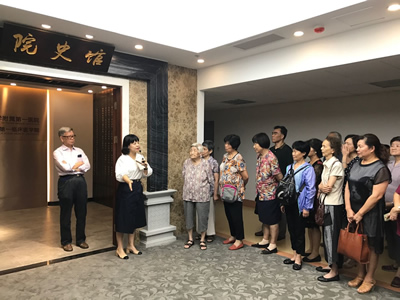 重温院史  感受附一发展巨变--我院组织离退休老同志和中层干部参观医院院史馆