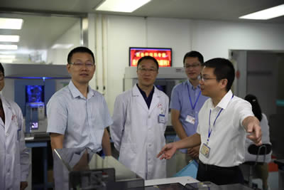 检验科通过ISO15189医学实验室认可换证复评