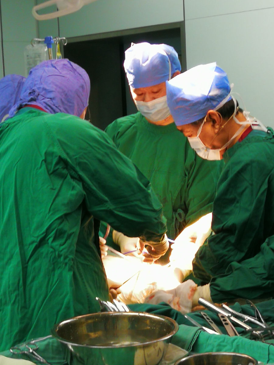 我院举办2019年福建省关节外科新进展学习班 ——特聘教授王坤正来访并做学术交流