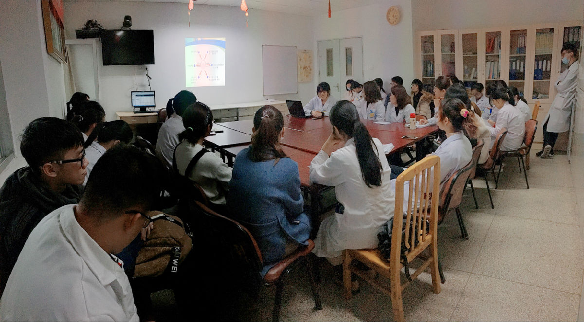 我院消化内科举行优秀住院医师经验交流会