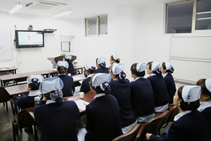 回顾与展望 我们在路上 --记2014年全院护士大会