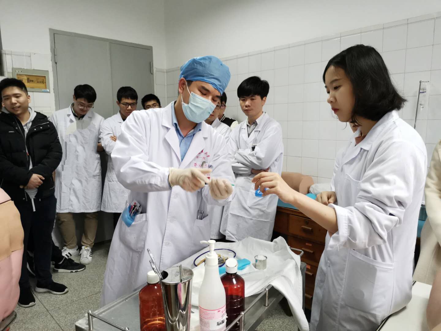 以“三基”筑基  以“技能”训能