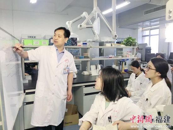 我院陈万金教授和王柠教授团队发现 遗传性痉挛性截瘫新亚型及新致病基因