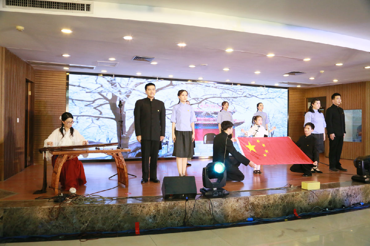 我院举办首届文化节系列活动暨纪念建国70周年“诵经典 育德行 我与祖国共成长”经典诵读比赛