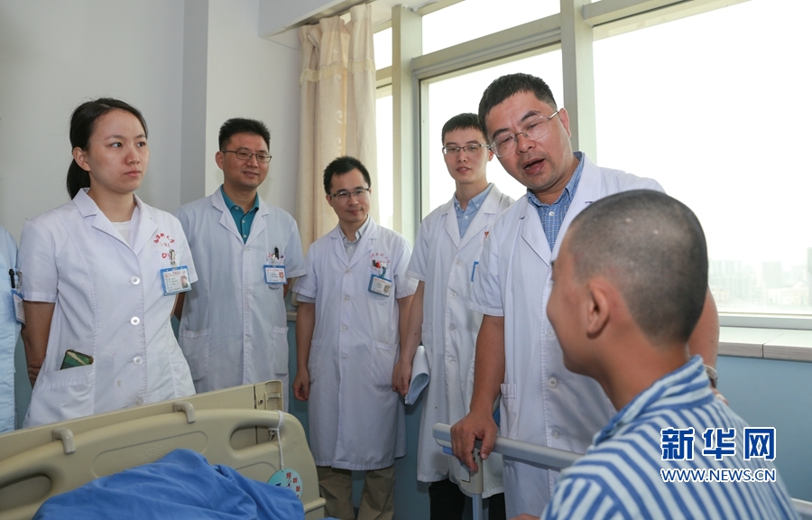 【媒体看附一】外科楼里的15个小时