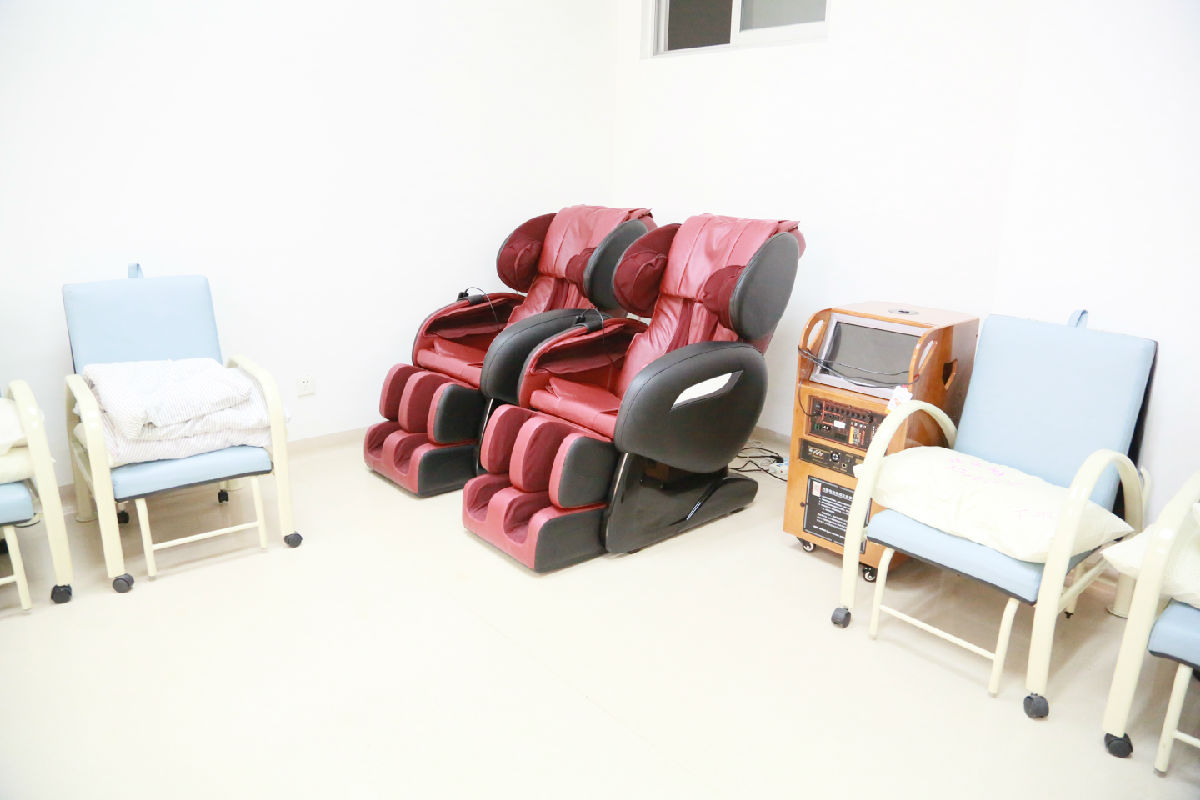 『中国医师节』打造有温度的人文医院——福建省首批试点“医生休息室”在我院正式启用