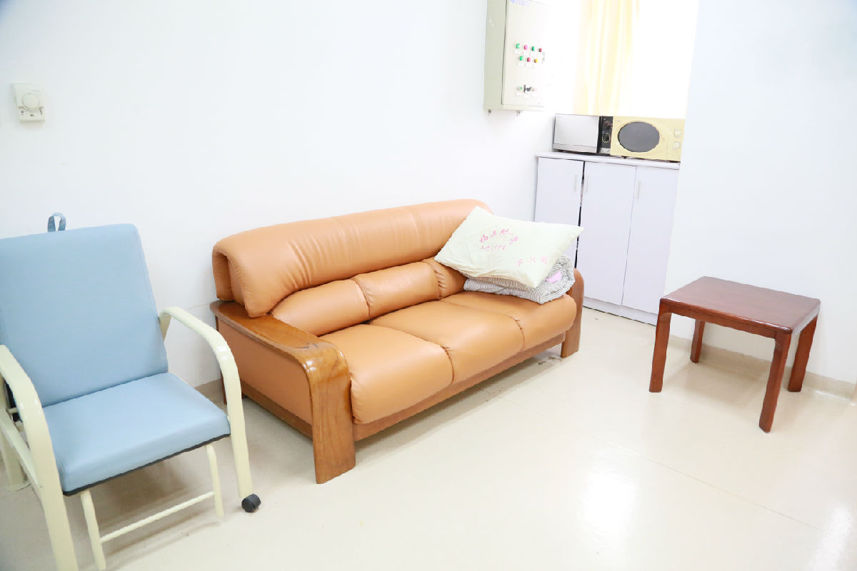 『中国医师节』打造有温度的人文医院——福建省首批试点“医生休息室”在我院正式启用