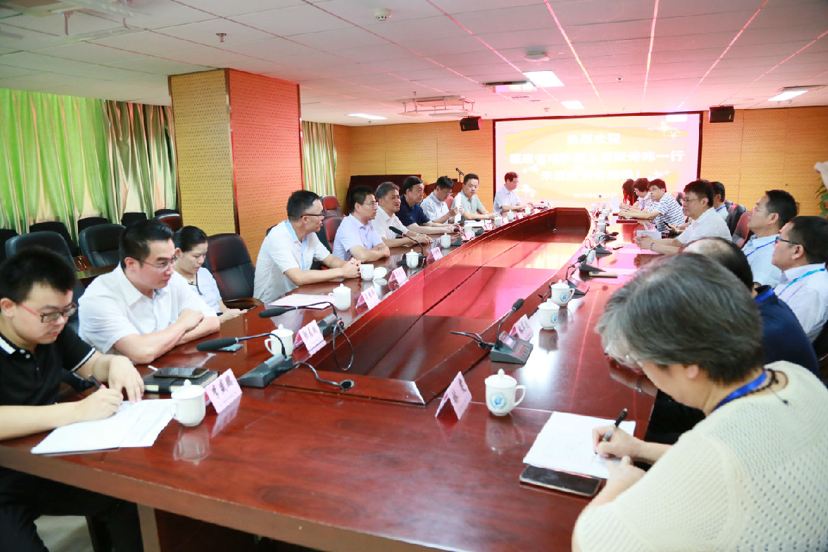 福建省政协阮诗玮副主席一行到我院调研