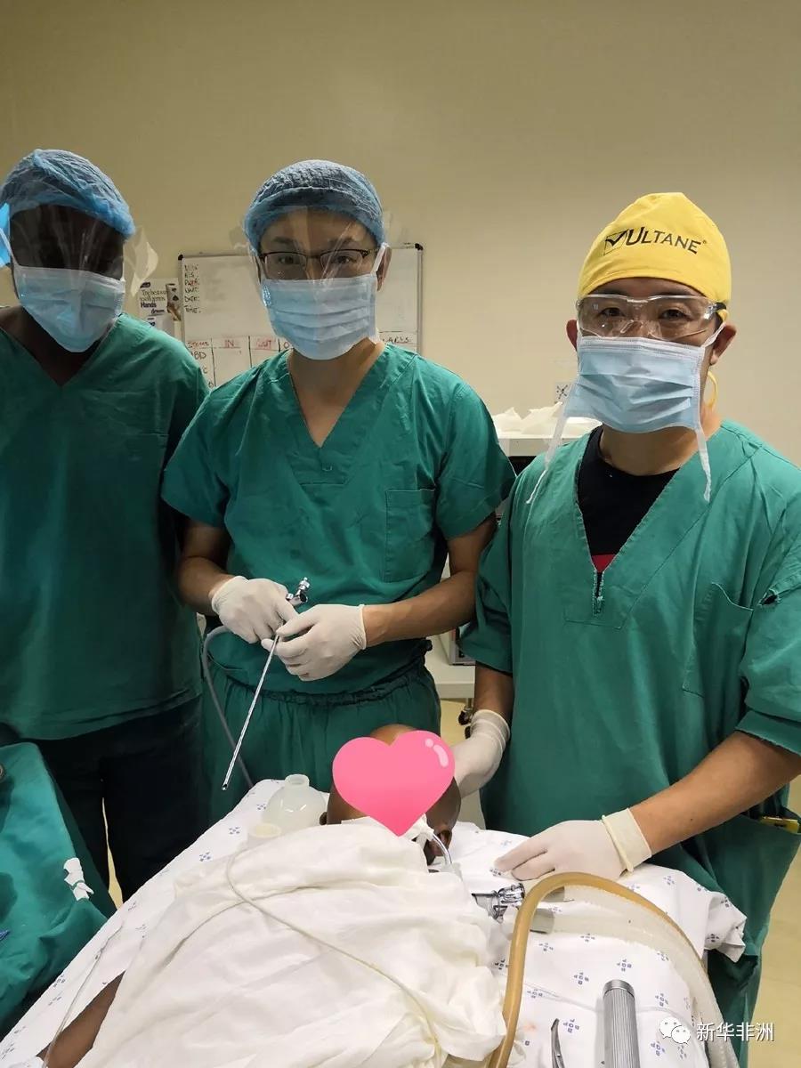 让博茨瓦纳新生儿再获“新生”的中国医生