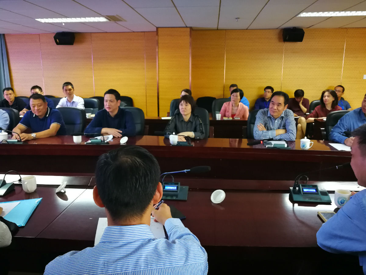 江苏省公安厅内保总队一行莅临我院交流指导