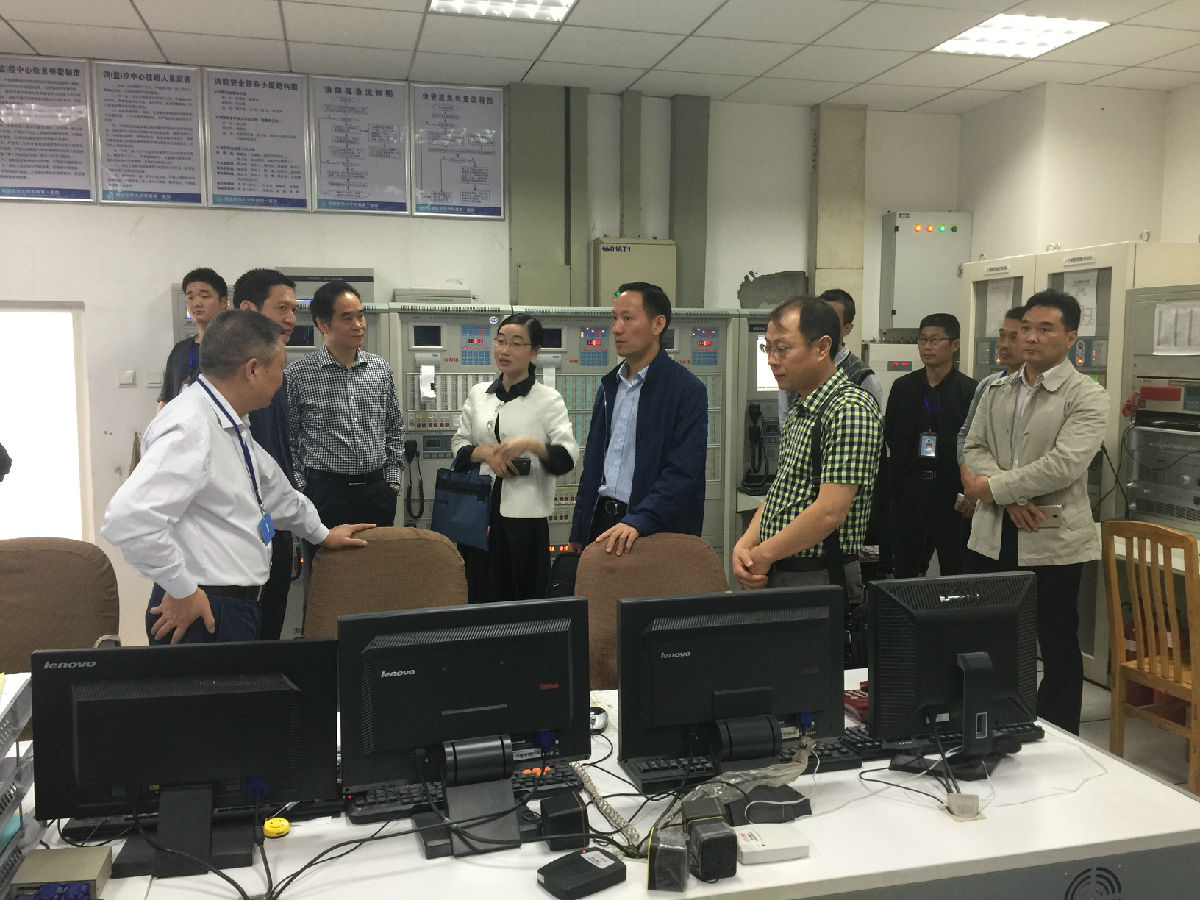 江苏省公安厅内保总队一行莅临我院交流指导