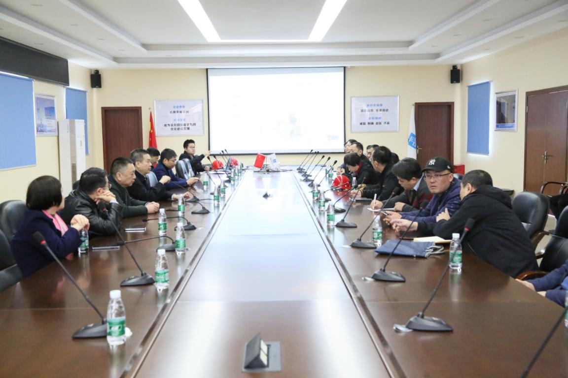 我院领导一行率队前往滨海院区视察施工状况并进行春节慰问