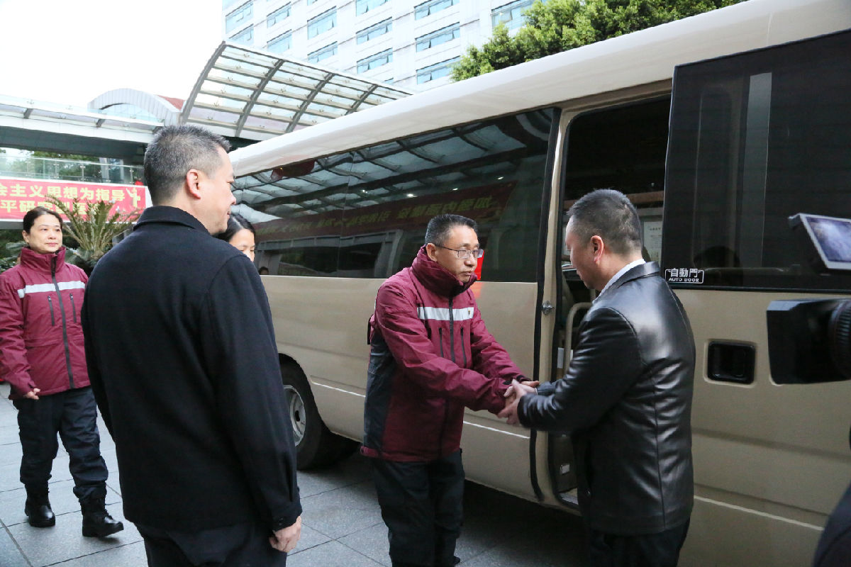 『附一抗疫』勇士出征  对抗疫情我们众志成城