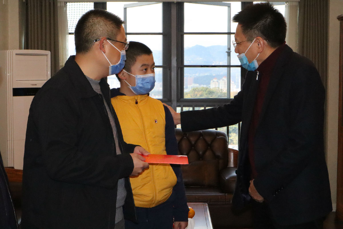 『附一抗疫』福建省工会及我院领导一行慰问我院援助武汉医疗队员家属