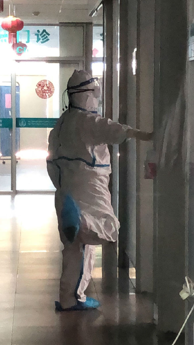 冲锋前线 只为救人 —— 感染科抗疫纪实