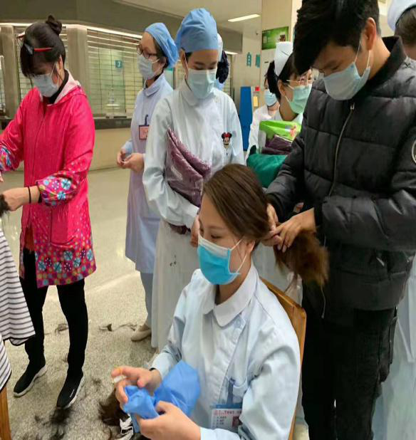 古有花木兰，今抗疫医疗队有娘子军！——致敬附一妇产科最美逆行者