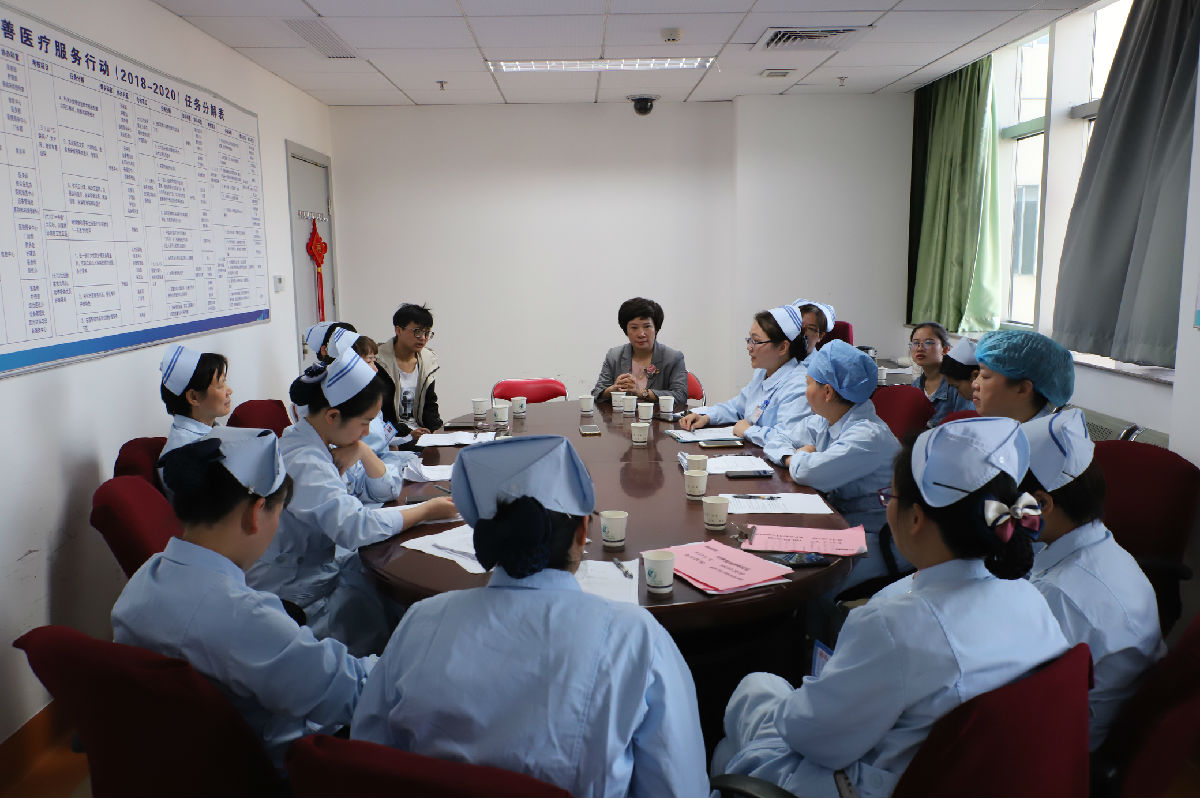 我院护理部组织突发公共事件护理应急演练