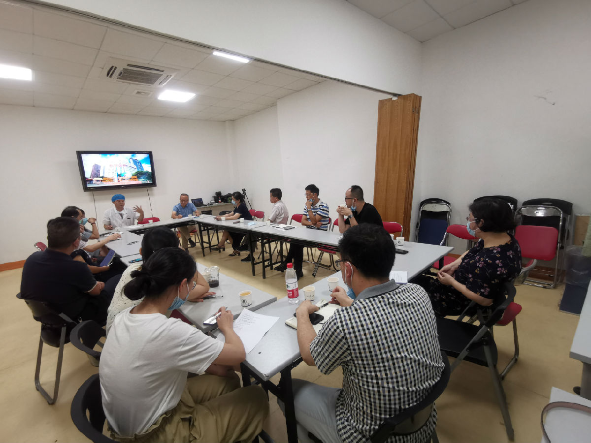 翁山耕副院长组织召开教学会议指导本科教学工作