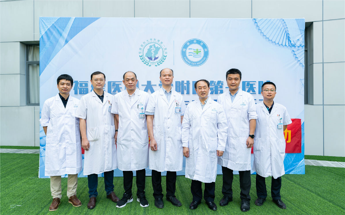 探索合作新模式 共建紧密医联体——我院与福清市医院联合开展骨科义诊与学术交流活动
