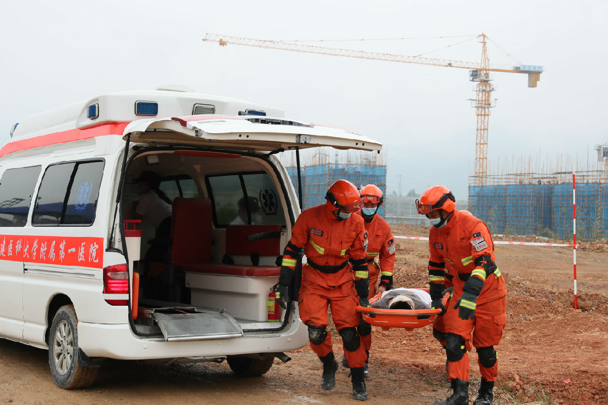 我院圆满完成福建省“健康使命-2020”泥石流灾害事件卫生应急救援综合演练任务