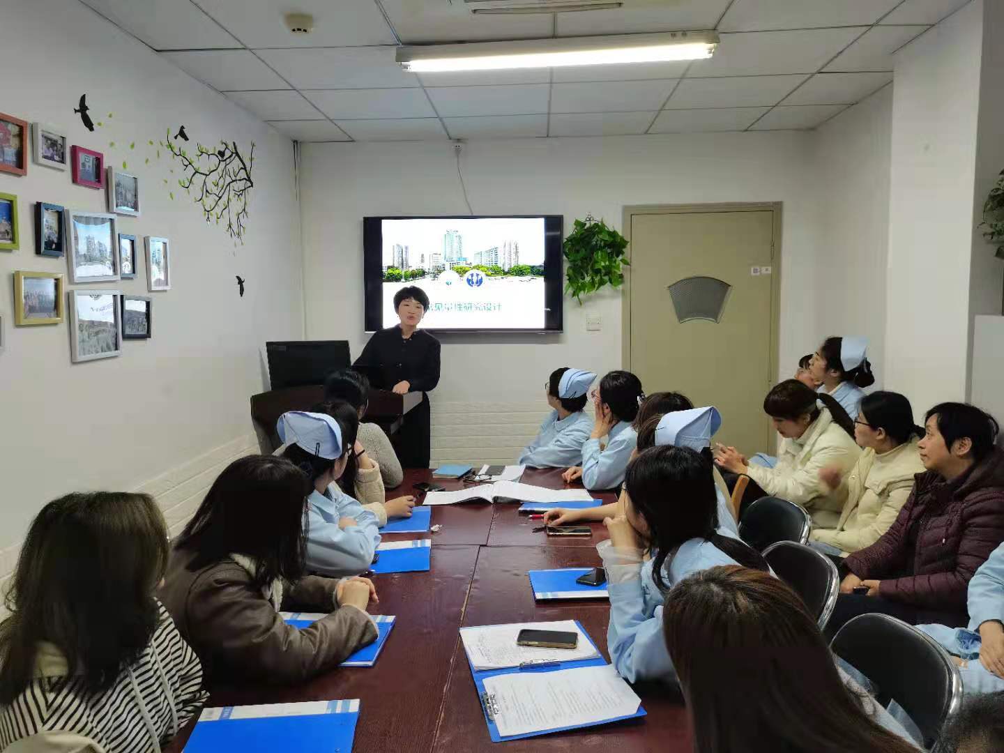 每个人都了不起——习近平主席二〇二一年新年贺词在48区泌尿外科护士群体引发热烈反响