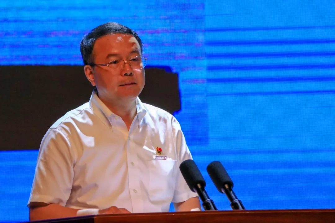 【慕容慎行同志先进事迹巡讲系列-福州站】东南快报-福建健康‖再忆慕容慎行